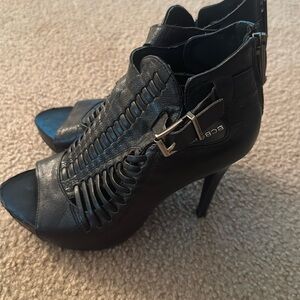BCBGeneration Bobby Booties. 7M Womens Black. Super cute. Flawed.
